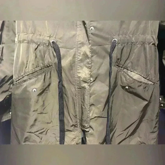 Miss Lili Woman’s Size Small Rain Jacket Winter Jacket Fall - Picture 5 of 6